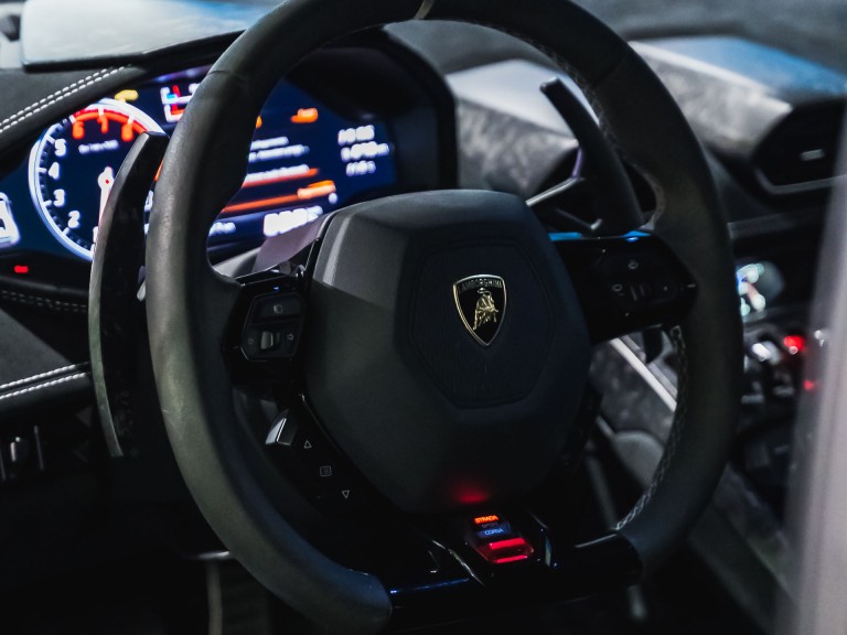 Lamborghini_Huracan_Performante_Interni_2
